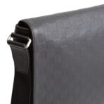 LOUIS VUITTON  Damier Infini Leather District Messenger Bag GM - Black - 图片 10