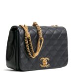 CHANEL On And On Flap Bag - Black - 图片 4