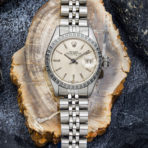 Rolex Oyster Perpetual Date 76094 Silver Dial 26 mm Ladies Watch - 图片 5