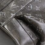 LOUIS VUITTON Christopher MM Brushed Monogram Eclipse Cowhide Backpack - 图片 9